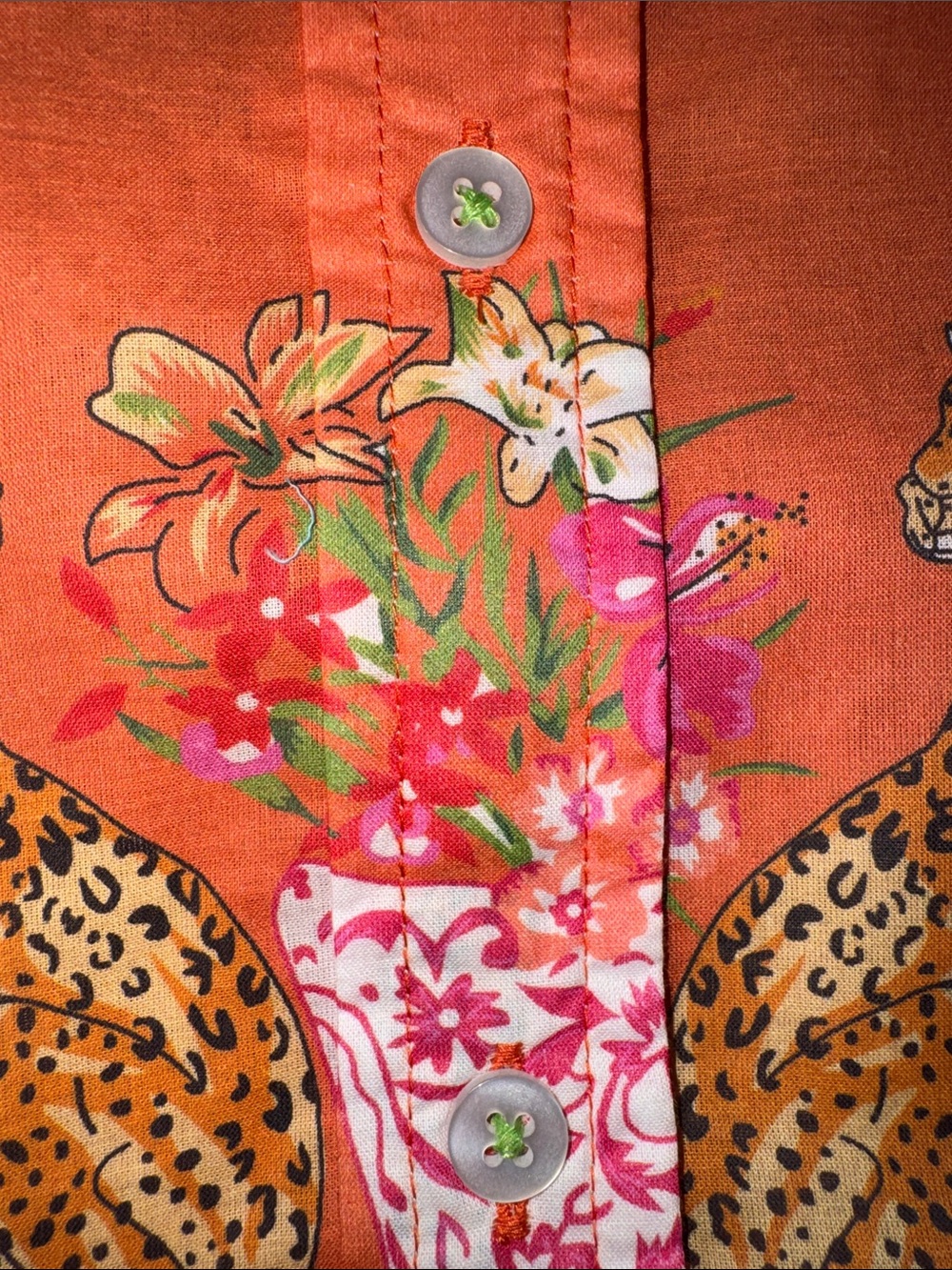 NWT  Tizzie Coral Animal Print Button-Up Top  Size XL - Picture 6 of 8